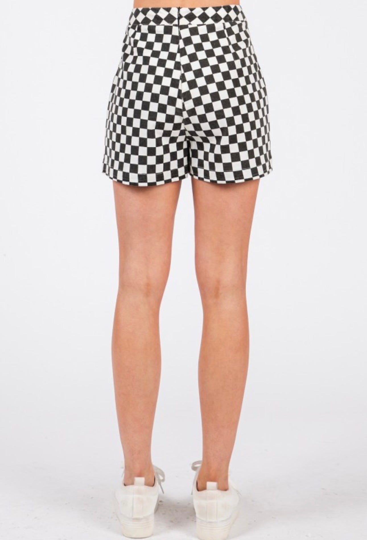 Tailgate Checkered Wrap Skort-Black